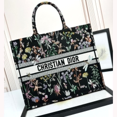 Christian Dior Shopping Bags